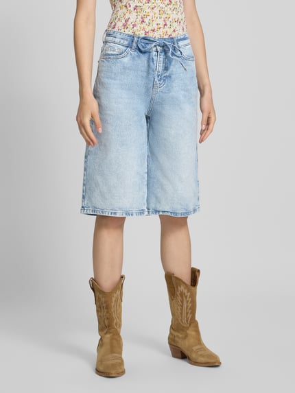 PIECES Szorty jeansowe o luźnym kroju z mieszanki bawełny model ‘SELMA’ Jeansowy niebieski 4