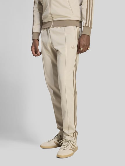 adidas Originals Slim Fit Sweathose aus Baumwoll-Mix mit Bügelfalten Sand 4