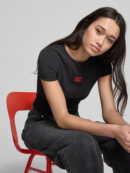 REVIEW T-Shirt mit Label-Stitching Black 3