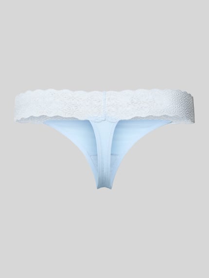 Produktfoto, String mit Spitze am Bund von Jake*s Casual, jasnoniebieski, mieszanka modalu z dodatkiem streczu, dopasowany krój, pas z koronki