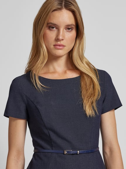 Christian Berg Woman Selection Knielange kokerjurk met fijn motief Marineblauw - 3