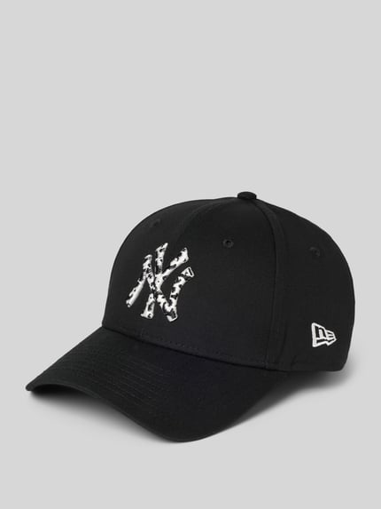 Produktfoto, Base Cap mit Motiv-Stitching von New Era aus Reine Baumwolle, schwarzer Stoff, Logo-Stitching, Animal-Stitching, gebogener Schirm
