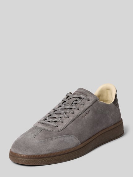 Productfoto, grijze sneakers van rundleer met bruine zool, GANT Sneaker aus echt rundleer model 'Cuzmo' van GANT, Heren sneakers