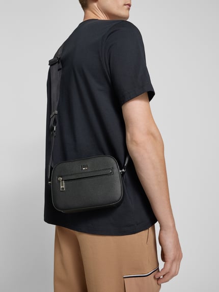 BOSS Umhängetasche mit Label-Detail  Black 1