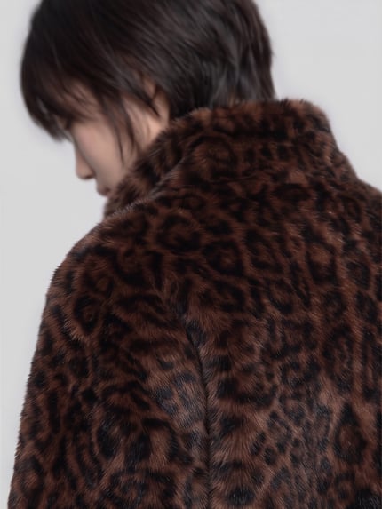 JOOP! Webpelzjacke mit Samtoptik Modell '264O32Ozana' Schoko 3