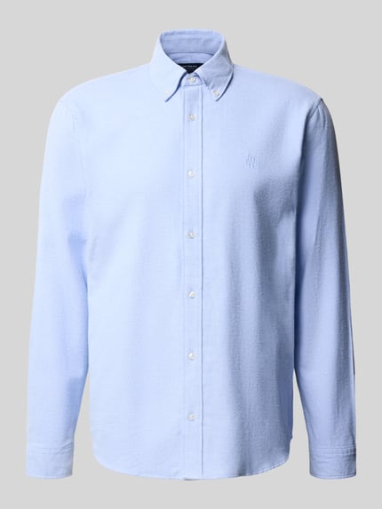 Produktfoto, Regular Fit Freizeithemd aus reiner Baumwolle mit Label-Stitching von MCNEAL in Hellblau, glatte Struktur, Button-Down-Kragen
