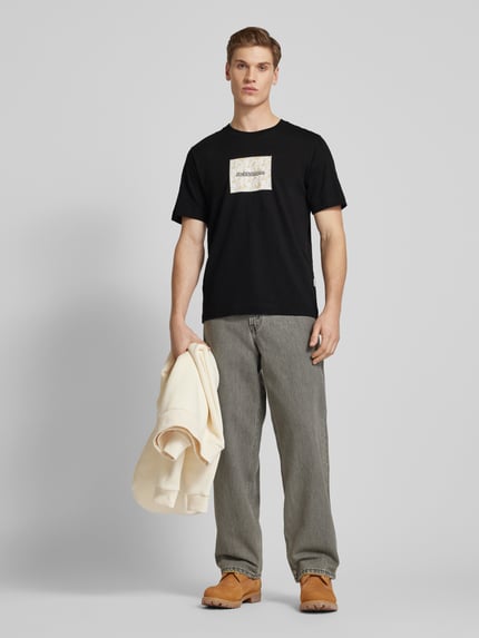 JACK & JONES T-shirt z nadrukiem z logo model ‘SPLIT’ Czarny 1
