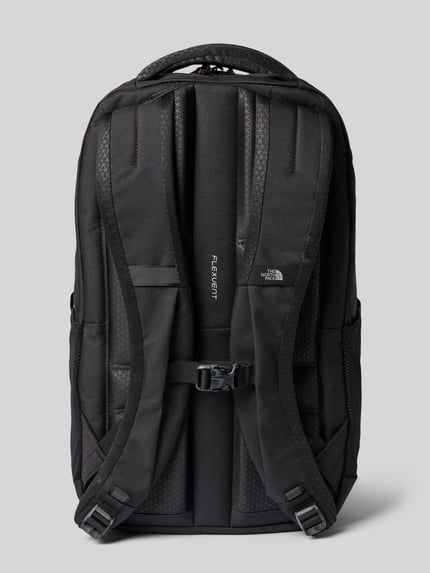 Produktfoto, Schulrucksack mit FlexVent™ Tragesystem von The North Face in Schwarz, breite Schultergurte, gepolsterte Rückenwand, Rückansicht.