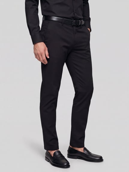 GAP Regular Fit Chino mit seitlichen Eingrifftaschen Black 4