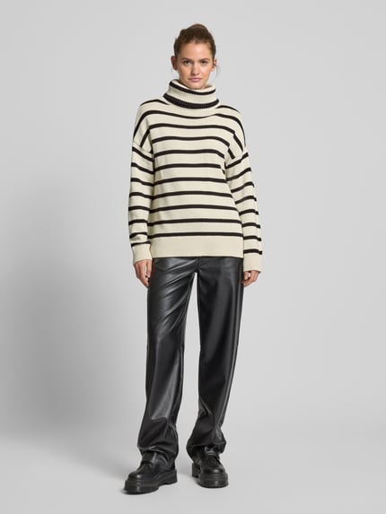 ONLY Golf o kroju oversized z bawełny model ‘QUEENIE’ Złamany biały 1