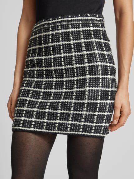 VERO MODA Spódnica mini wąska ze wzorem w kratę model ‘KIA’ Czarny 3