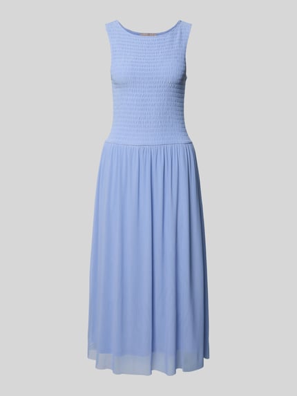Produktfoto, Midikleid aus Mesh mit Smok-Details von Christian Berg Woman Selection, hellblau, gerader Schnitt, Rundhalsausschnitt, feine Textur