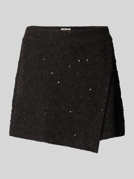 Produktfoto, Shorts in Wickel-Optik Modell 'NINKY' von ICHI, Schwarz mit Struktur, Material-Mix mit Stretch-Anteil, Regular Fit