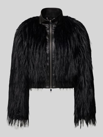Produktfoto, Slim Fit Jacke in Kunstfell-Optik Modell 'CECOOL' von BOSS in einfarbigem Schwarz mit Stehkragen, Zweiwege-Reißverschluss und langen Ärmeln, strukturierte Fell-Textur