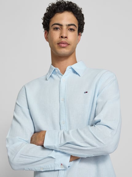 Tommy Jeans regular fit vrijetijdsoverhemd van mix van katoen en linnen Lichtblauw - 3