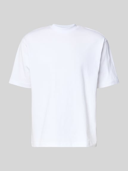 Produktfoto, Regular Fit T-Shirt aus reiner Baumwolle von MCNEAL, biała koszulka, krój regular fit, okrągły dekolt, krótki rękaw, długość tyłu 66 cm w rozmiarze M