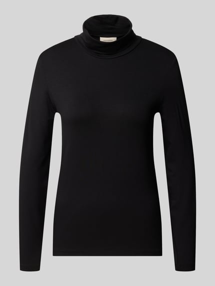 Produktfoto, schwarzes Slim Fit Longsleeve aus Viskose-Mix Modell 'Liana' von FREE/QUENT, glatte Textur, Stehkragen, neutrale Ansicht. Damen Longsleeve, Rückenlänge bei Größe S: 60 cm.