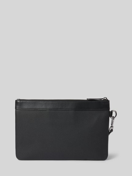 Produktfoto, Travel Pouch aus echt leer van Michael Kors, structuurpatroon met logodetail, Hoofdvak met ritssluiting, Breedte 30 cm, Lengte 19 cm, Diepte 2 cm, bandlengte 16 cm