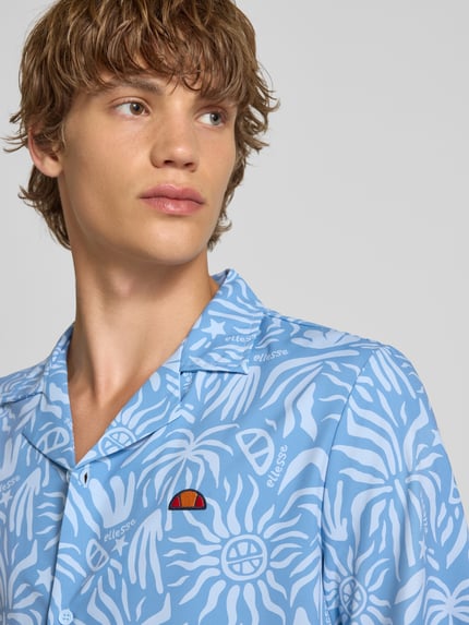 ellesse Regular Fit Freizeithemd mit Logo-Badge Modell 'SUNNAMI' Hellblau 3