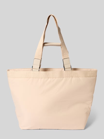 STUDIO BERLIN Handtasche mit Label-Badge Modell 'SCHÖNEBERG' Beige 4