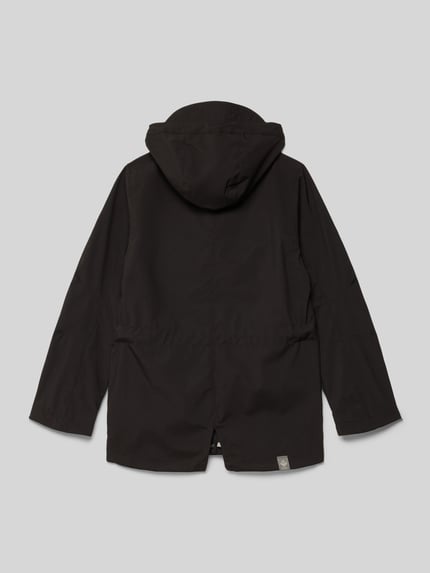 Productfoto, zwarte Parka met Kapuze en Pattentaschen van Killtec, regular fit, labeldetail, mouwsluitingen, ruglengte maat 140: 59 cm, schouderbreedte: 33 cm, mouwlengte: 49 cm