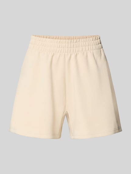 Produktfoto, Shorts mit elastischem Bund von adidas Sportswear im lockeren Schnitt, beigefarbener Baumwoll-Mix mit Label-Print.