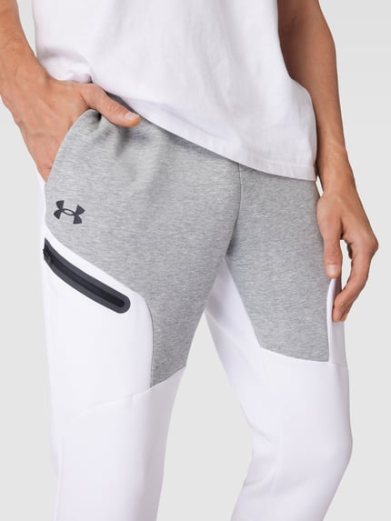 Under Armour Sweathose mit Logo-Print Hellgrau 3