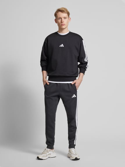 adidas Sportswear Regular Fit Sweatpants mit Label-Stitching Black 1