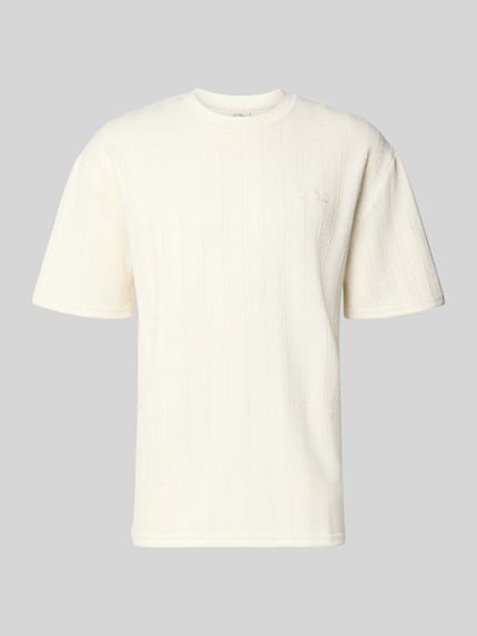Produktfoto, cremeweißes T-Shirt mit Strukturmuster und Rundhalsausschnitt, Regular Fit, Material-Mix mit Viskose von Les Deux