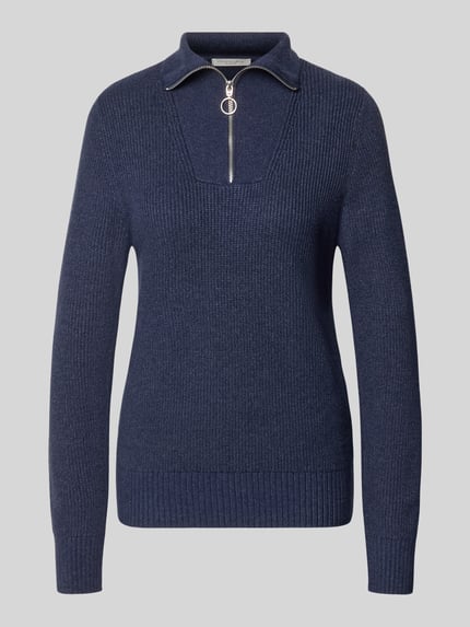 Produktfoto, Regular Fit Strickpullover aus Viskose-Mix von Christian Berg Woman in Dunkelblau, gerippte Abschlüsse, Troyer-Kragen, Langarm, Damen Strickpullover