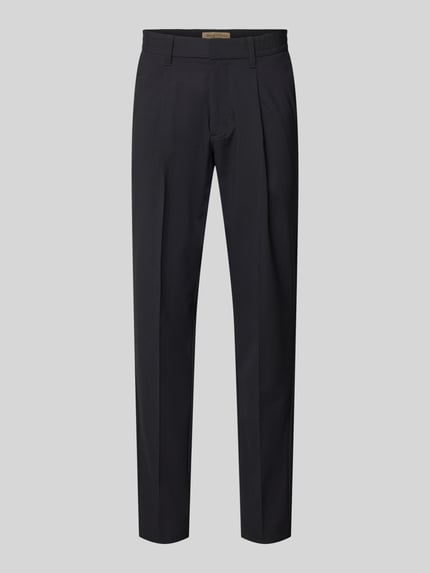 Produktfoto, Tapered Fit Weite Hose von Marc O'Polo × DFB Travel Collection Modell 'MOROT JOGGER' in Dunkelblau, glatte Stoffstruktur, Herren Weite Hose von Marc O'Polo