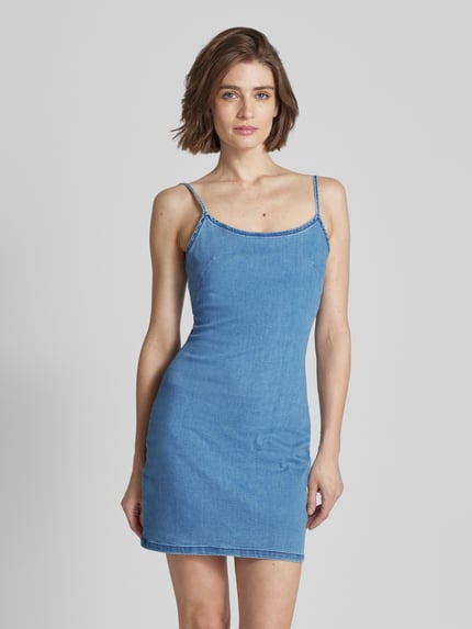 GUESS Sukienka jeansowa z cienkimi ramiączkami model ‘RON’ Jeansowy niebieski 4