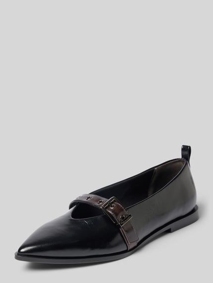 Produktfoto, Ballerina aus Leder-Mix von Tamaris, schwarzer Schuh mit spitzem Design, Schnalle und glatter Struktur, Damen Ballerina von Tamaris