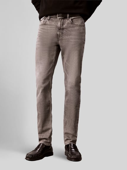 Calvin Klein Jeans Tapered Fit Jeans aus Baumwoll-Mix Hellgrau 4
