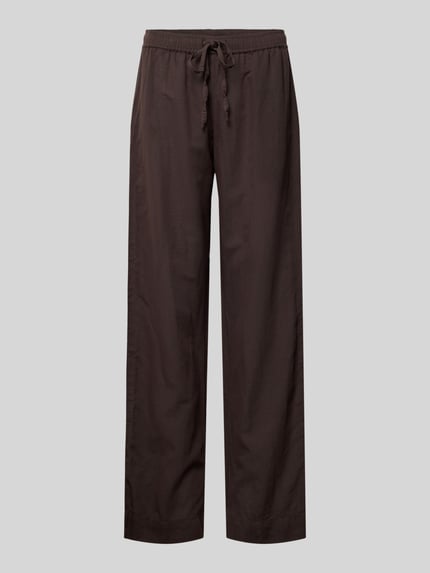Produktfoto, Stoffhose mit Leinen-Anteil und Eingrifftaschen von Neo Noir, Damen Stoffhose, braun, ausgestellter Schnitt, Baumwoll-Mix, elastischer Bund, Modell Sonar, Bundweite 36 cm, Innenbeinlänge 79 cm.