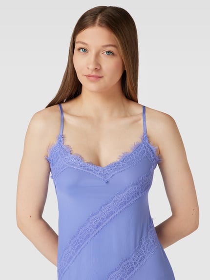 REVIEW Knielange jurk met kant Violet - 3