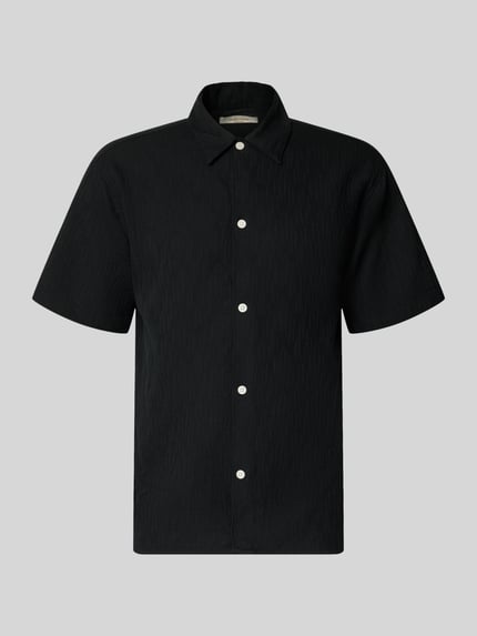 Produktfoto, schwarzes Regular Fit Freizeithemd mit Strukturmuster Modell 'MONTAUK' von Jack & Jones aus reiner Baumwolle, Kentkragen, Knopfleiste