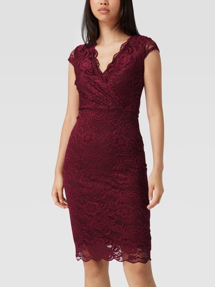 Lipsy Knielange cocktailjurk van kant Bordeaux - 4