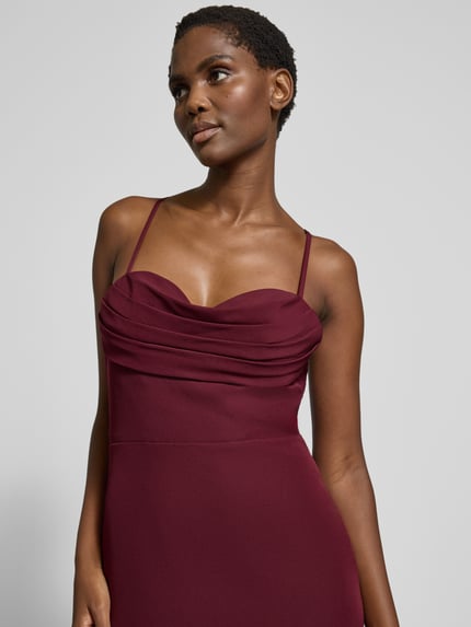 Laona Abendkleid mit Herz-Ausschnitt Dunkelrot 3