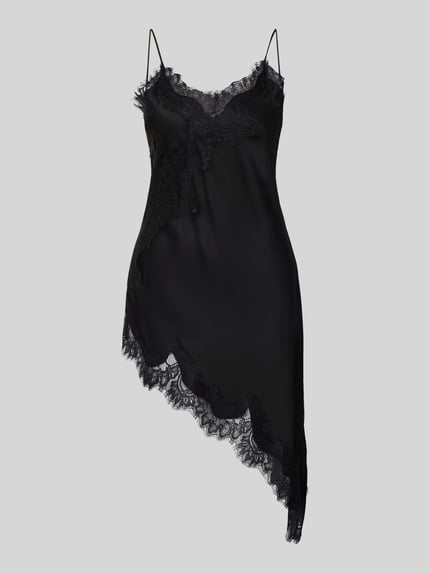 Produktfoto, Trägertop mit Spitzenbesatz von Mango aus reiner Viskose in Schwarz mit asymmetrischem Saum, taillierter Schnitt, Spaghettiträger, Rückenlänge bei Größe S 93 cm