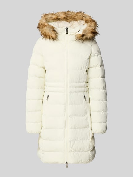 Produktfoto, Steppmantel mit Zweiwege-Reißverschluss von Superdry dla kobiet, lekko taliowany krój, kaptur z obszyciem sztucznym futrem, kieszenie zapinane na zamek błyskawiczny, długość tyłu w rozmiarze S: 86 cm, szerokość ramion w rozmiarze S: 42 cm, szerokość w rozmiarze S: 48 cm, długość rękawów w rozmiarze S: 65 cm, jasny kolor, matowa faktura, pikowana powierzchnia