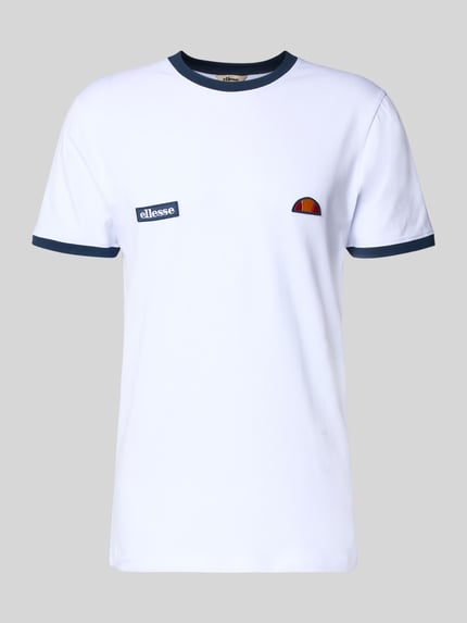 Produktfoto, weißes Herren T-Shirt mit Logo- und Label-Patch Modell 'RINGETTO' von Ellesse aus reiner Baumwolle und geradem Schnitt.
