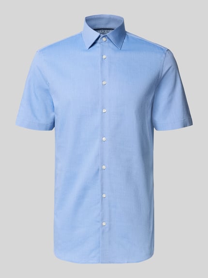 Produktfoto, Slim Fit Business-Hemd mit Kentkragen von Jake*s in Hellblau, glatter Baumwoll-Mix mit Stretch, Knopfleiste, klassische Form.
