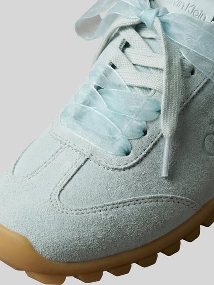 CK Calvin Klein Sneaker aus Veloursleder mit zwei Schnürsenkeln Hellblau 4