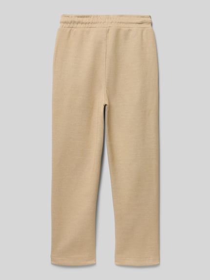 Produktfoto, Straight Fit Sweatpants mit Strukturmuster von Blue Seven aus Baumwoll-Mix in Beige, Elastischer Bund, Eingrifftaschen, Komplettansicht.