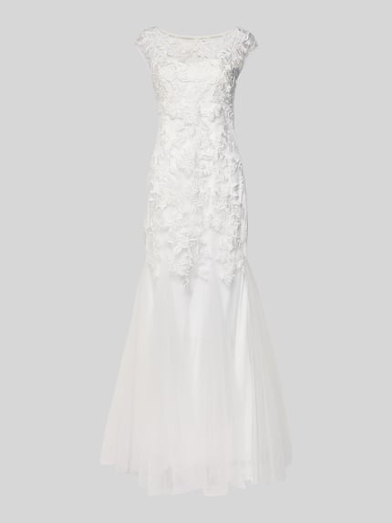 Produktfoto, Brautkleid im Meerjungfrau-Stil von Mascara in Weiß mit florale Stickereien, Herzausschnitt, breite Träger, Paillettenbesatz, Kurzarm, semitransparentes Obermaterial, blickdichtes Unterkleid, seitlicher Haken- und Nahtreißverschluss, Rückenlänge bei Größe 36: 150 cm, Brustweite 37 cm