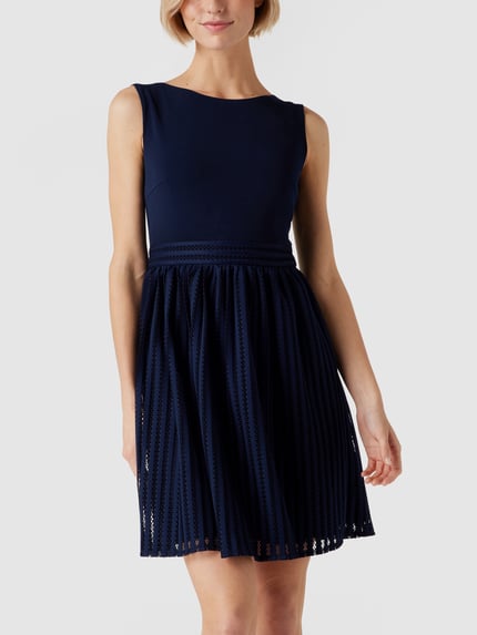 SWING Cocktailkleid mit Lochstickereien Marine 4