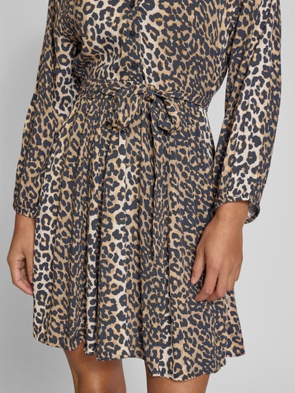 ONLY Getailleerde mini-jurk van pure viscose, model 'NOVA' Zand - 3