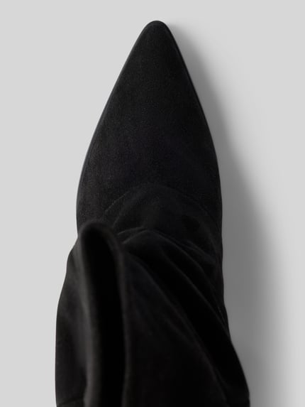 Produktfoto, Stiefel aus echtem Leder von Copenhagen, zwart, spitse pasvorm, gladde zool, plooien, Dames, hakhoogte maat 40: 6 cm, schachthoogte: 22 cm, schachtbreedte: 17 cm