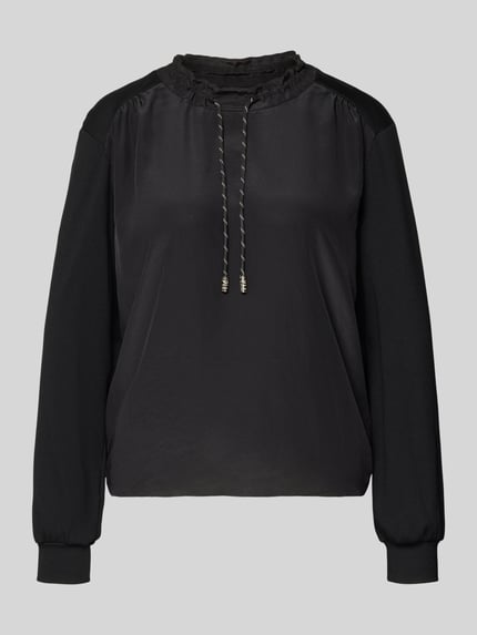 Produktfoto, schwarzer Longsleeve mit Rundhalsausschnitt von Marc Cain im lockeren Schnitt, Baumwoll-Elasthan-Mix, gerippte Ärmelabschlüsse, Tunnelzug.